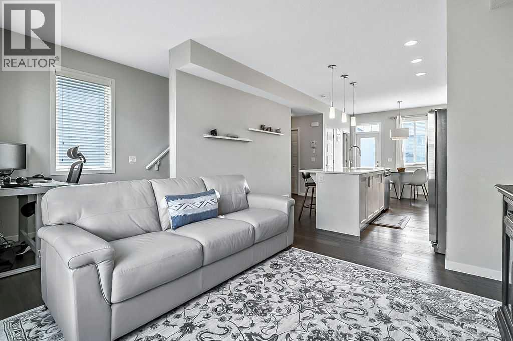 Single Family House for Sale in  New Brighton Walk SE New Brighton Calgary 