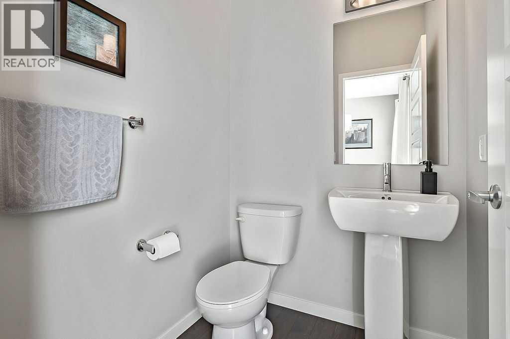 Single Family House for Sale in  New Brighton Walk SE New Brighton Calgary 