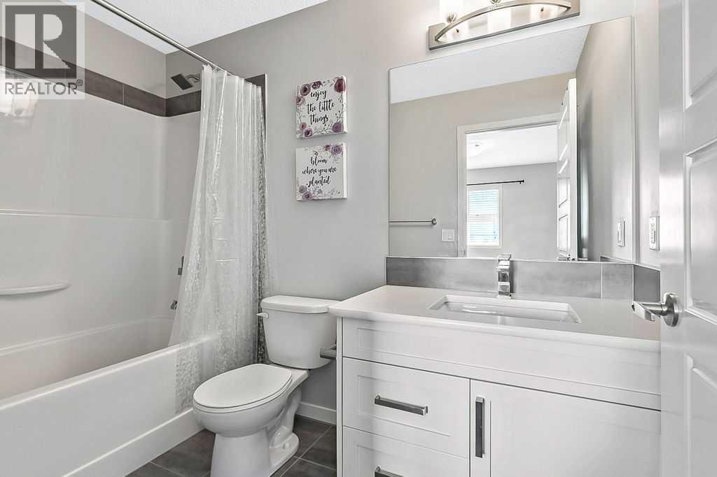 Single Family House for Sale in  New Brighton Walk SE New Brighton Calgary 