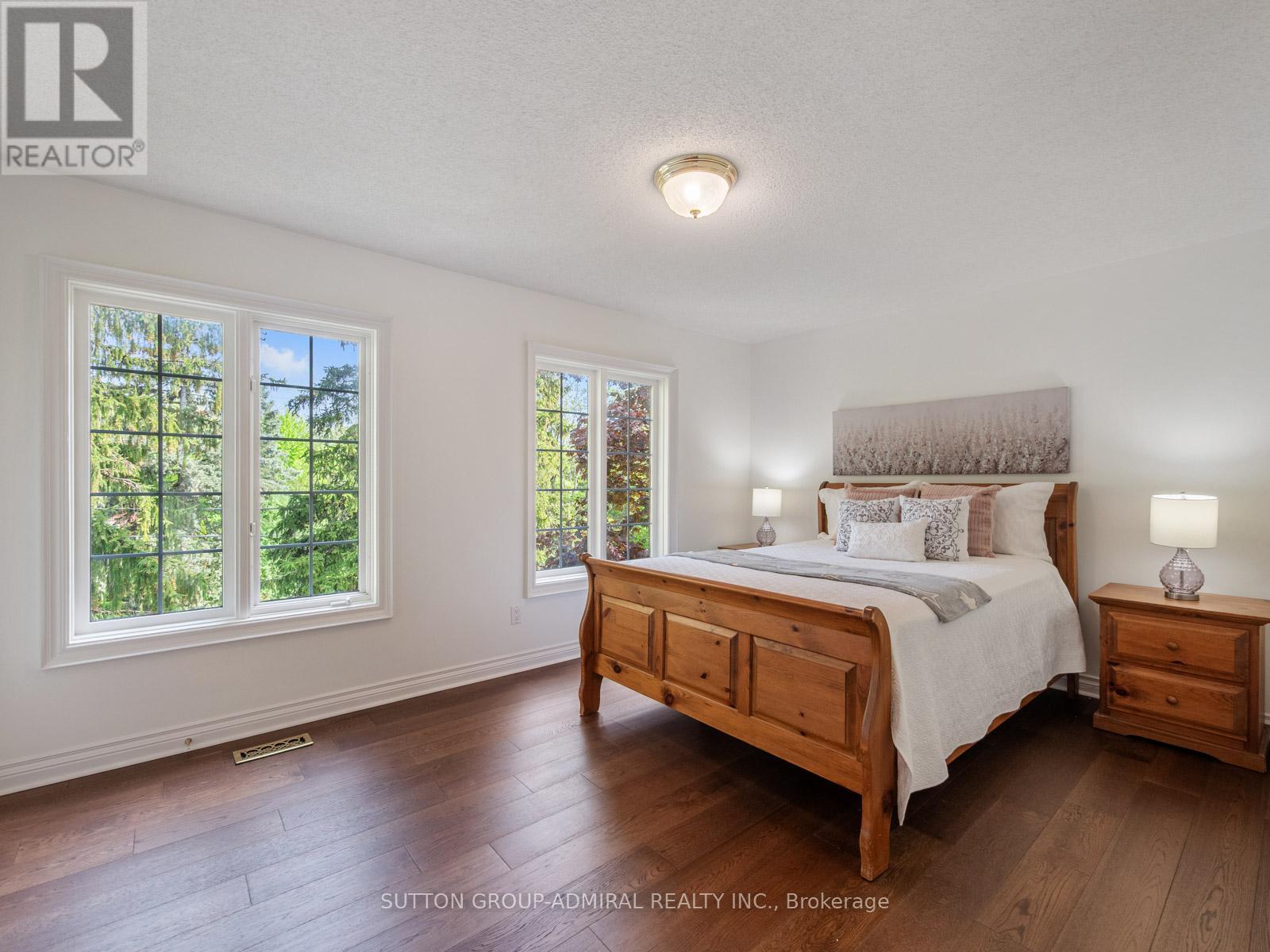 Photo 29 of 8 Tivoli Avenue, Richmond Hill ON