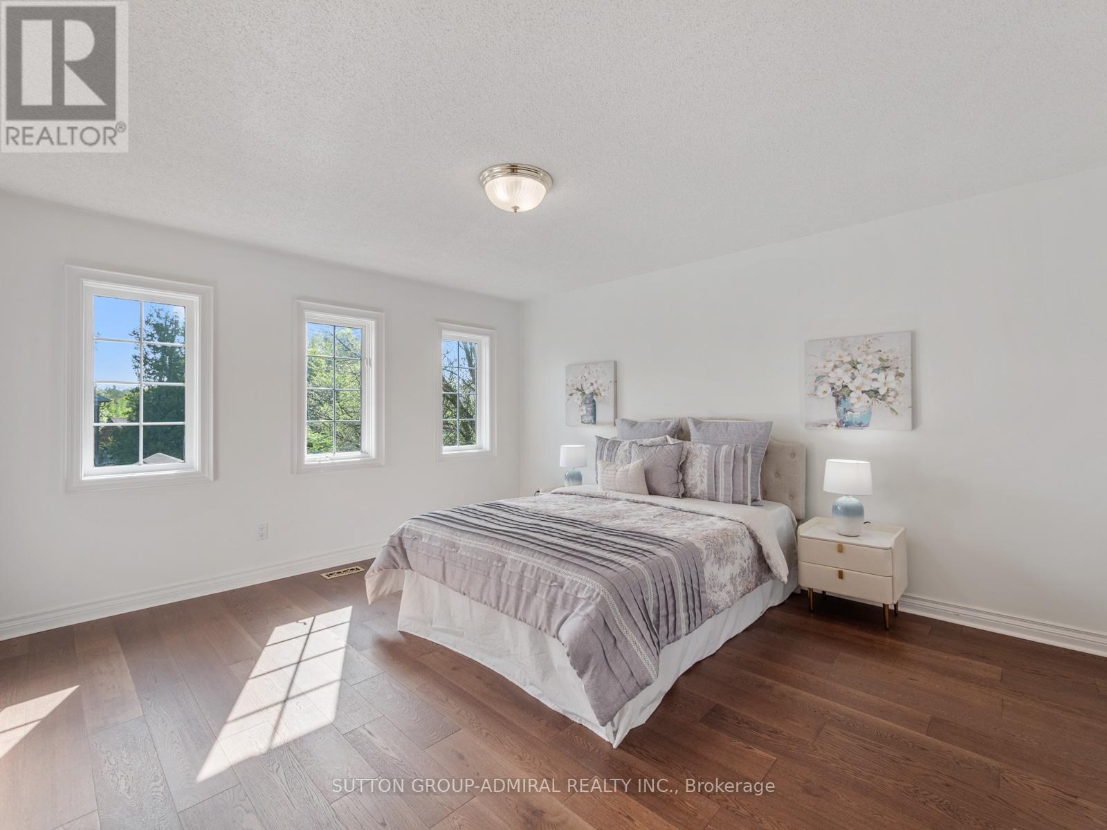 Photo 16 of 8 Tivoli Avenue, Richmond Hill ON