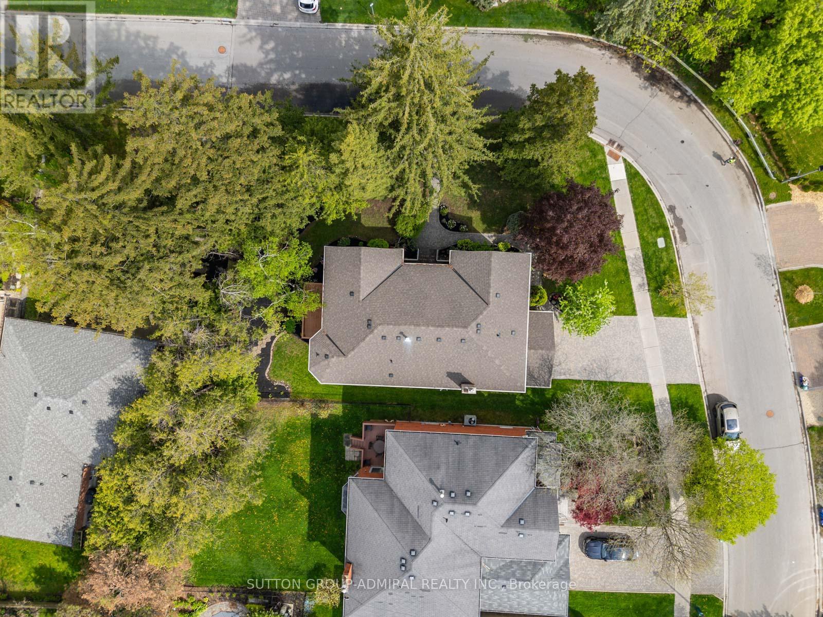 Photo 39 of 8 Tivoli Avenue, Richmond Hill ON