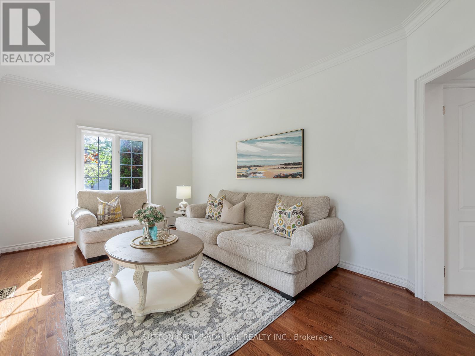 Photo 27 of 8 Tivoli Avenue, Richmond Hill ON