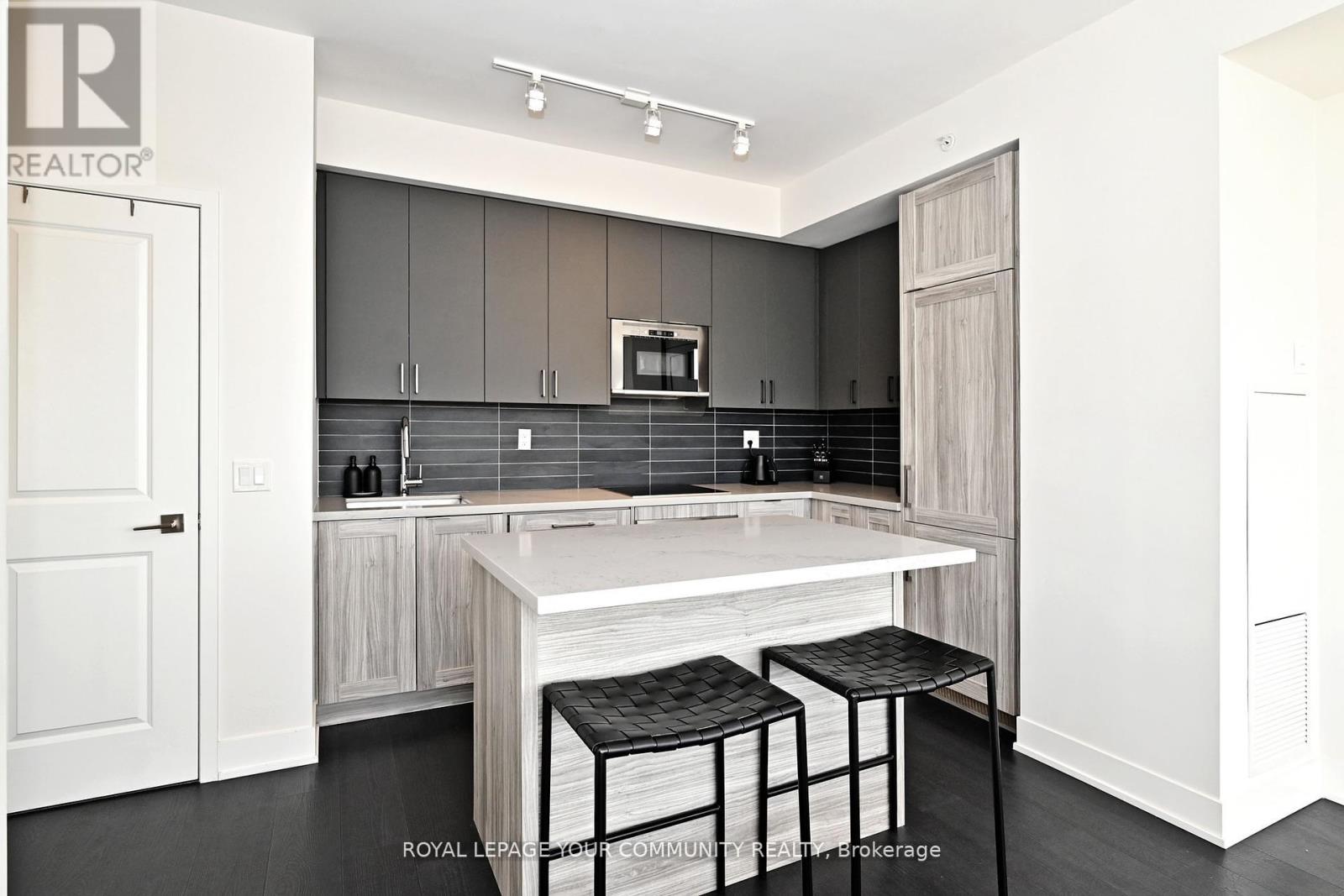 Photo 1 of 1607 2908 Highway 7, Vaughan ON