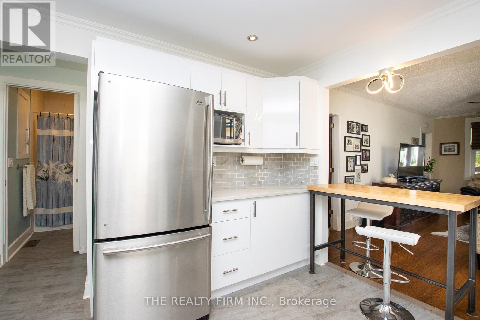 Photo 30 of 106 Brampton Road, London East ON