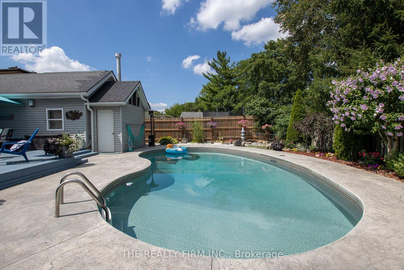 Photo 25 of 106 Brampton Road, London East ON