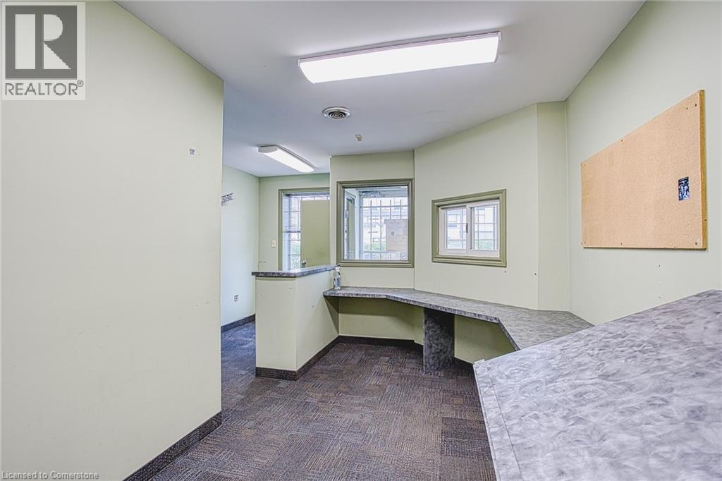 Photo 36 of 31 Bigwin Road Unit 5, Hamilton ON
