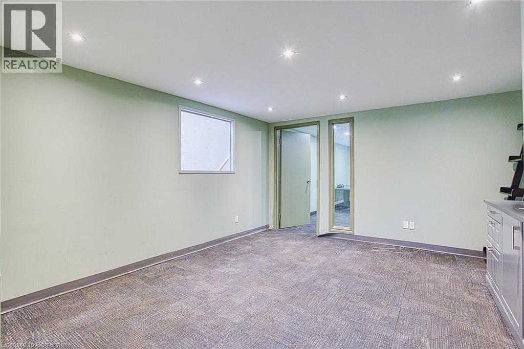 Photo 37 of 31 Bigwin Road Unit 5, Hamilton ON