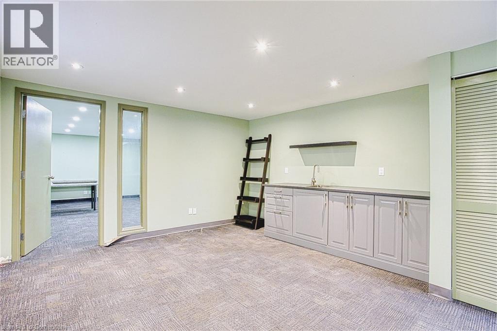 Photo 3 of 31 Bigwin Road Unit 5, Hamilton ON