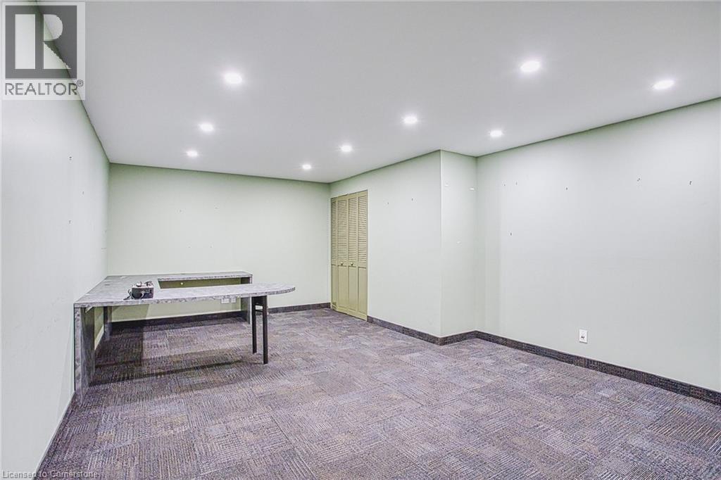 Photo 12 of 31 Bigwin Road Unit 5, Hamilton ON