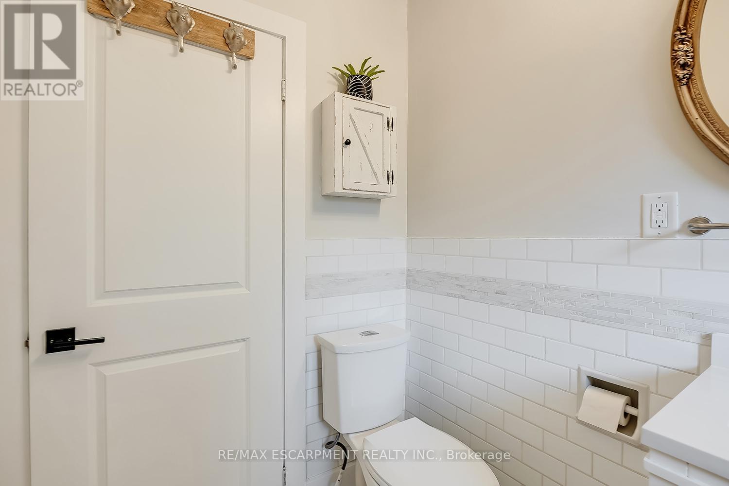 Photo 31 of 2061 Halton Place, Burlington ON
