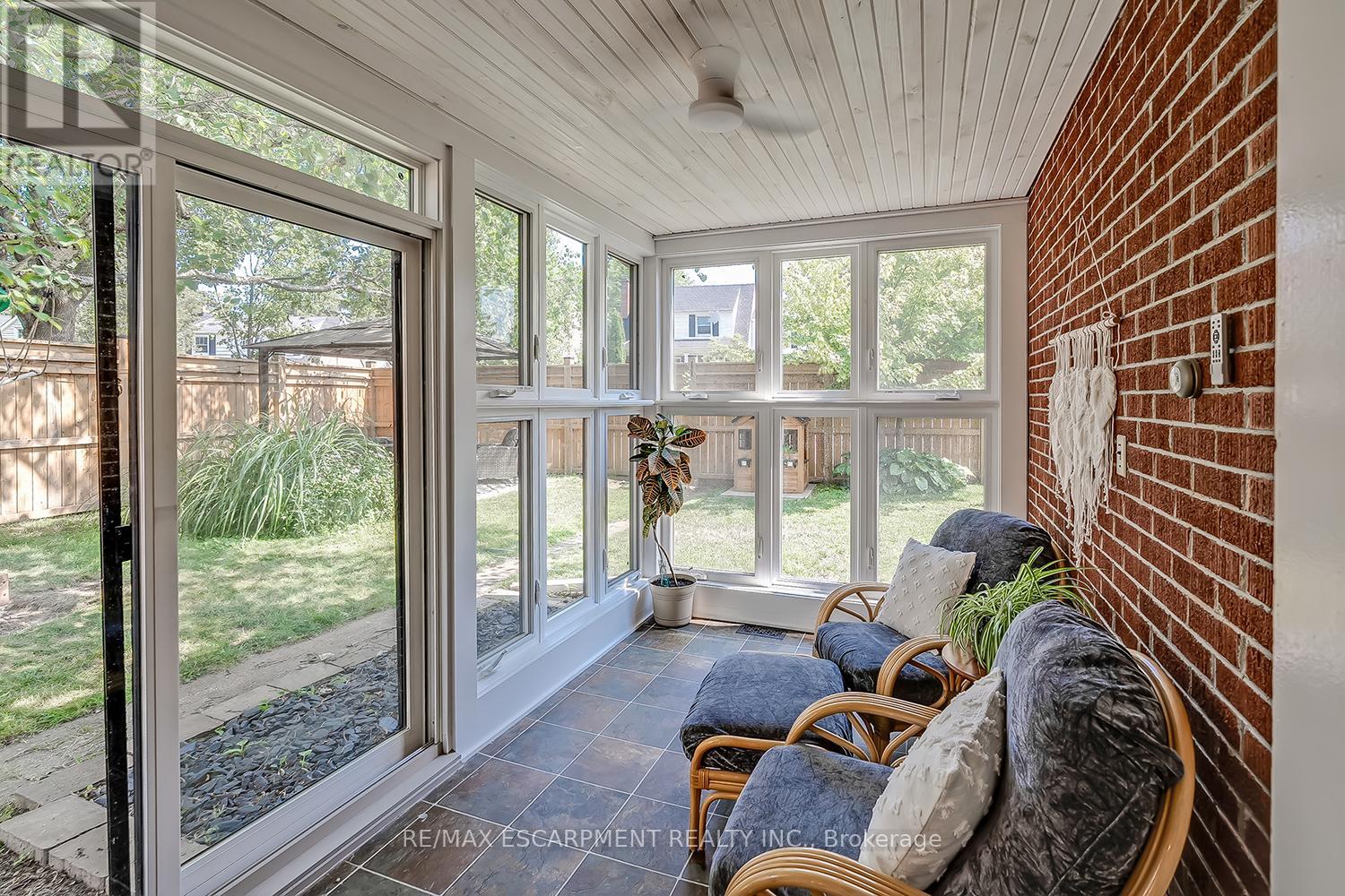 Photo 6 of 2061 Halton Place, Burlington ON