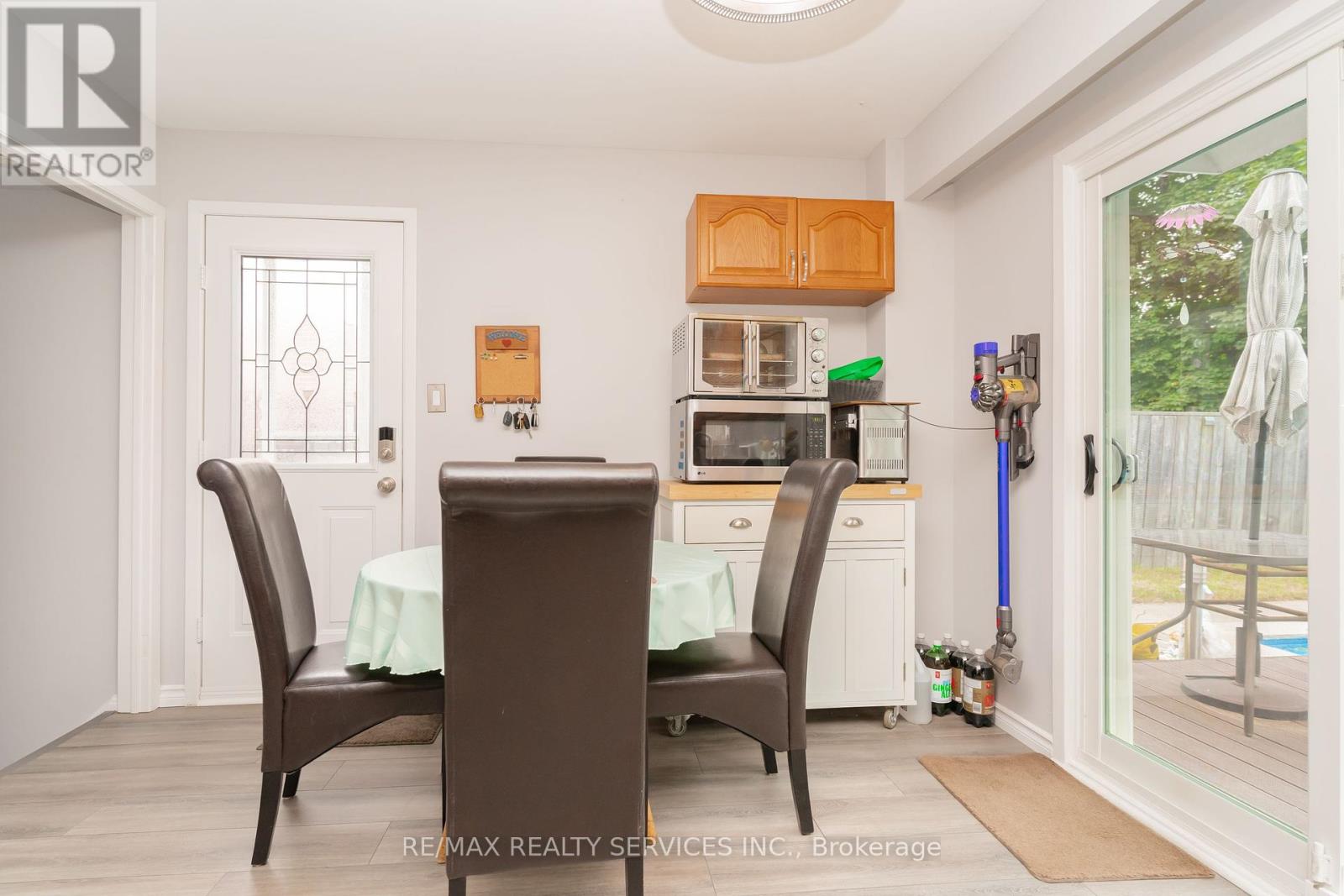 Photo 18 of 6 Lauderdale Road, Brampton ON