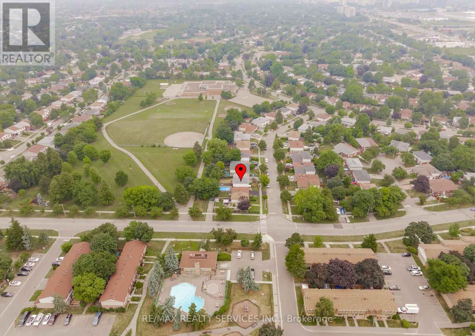 Photo 43 of 6 Lauderdale Road, Brampton ON