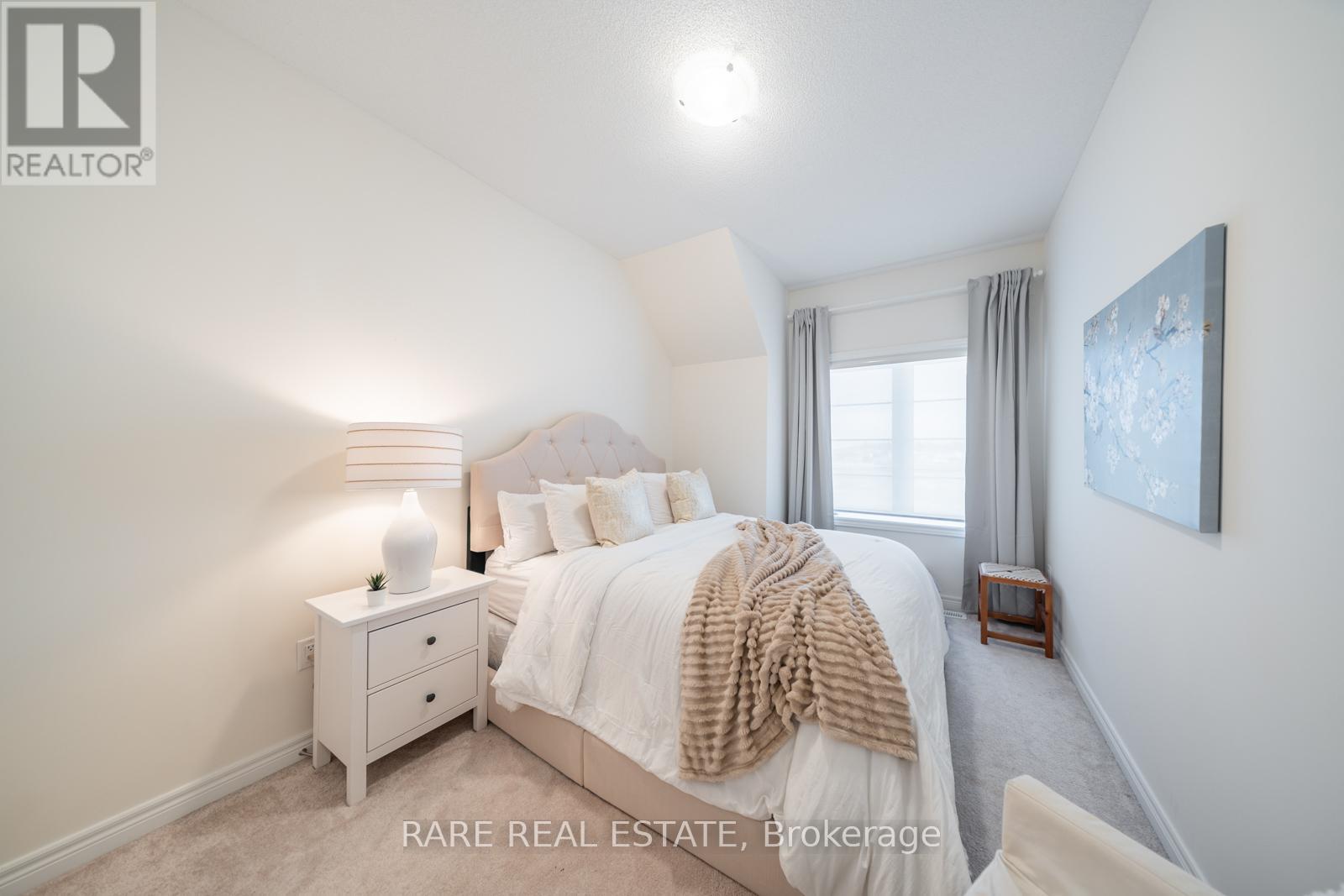Photo 16 of 160 Fruitvale Circle, Brampton ON