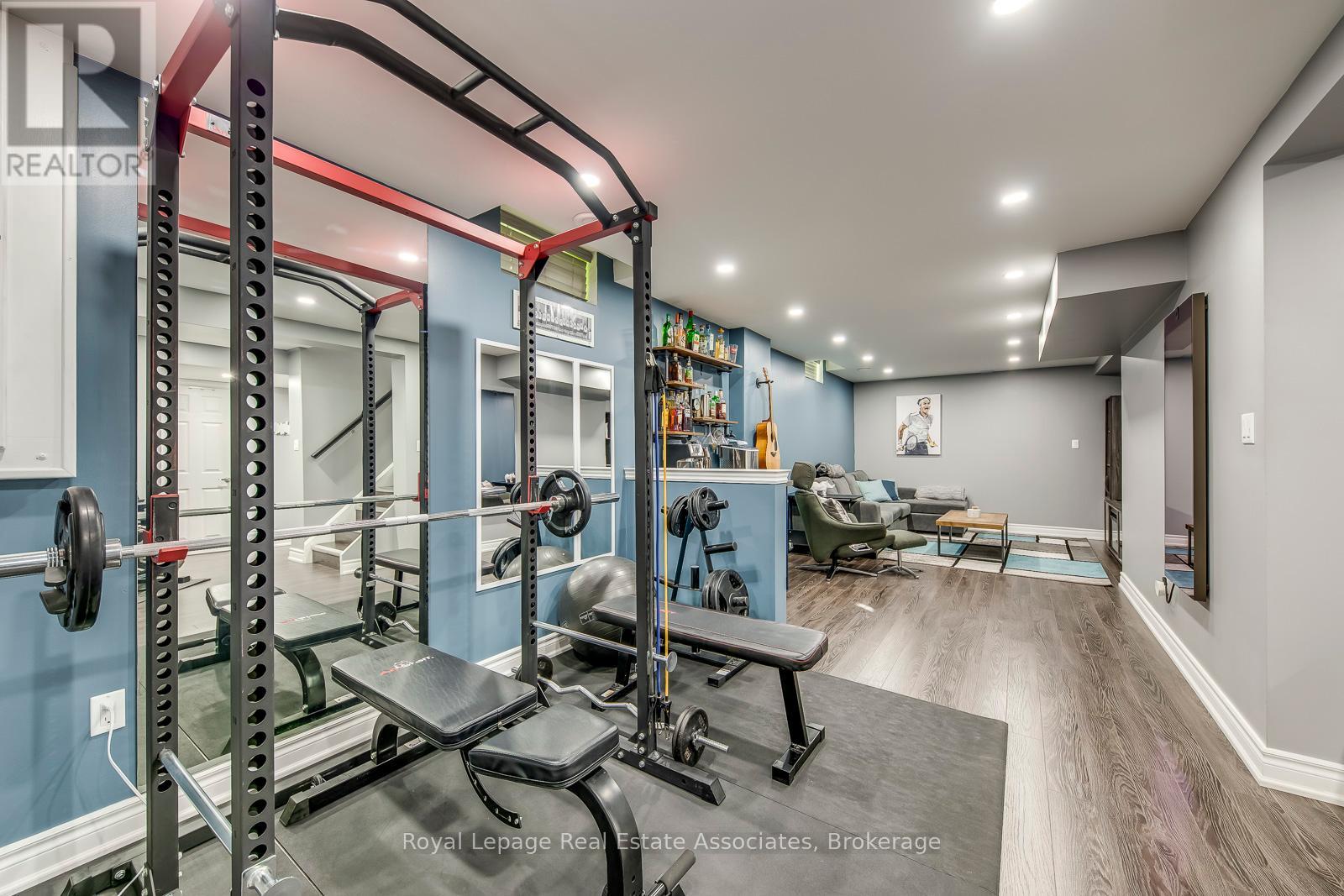 Photo 23 of 3930 Baggins Court, Mississauga ON