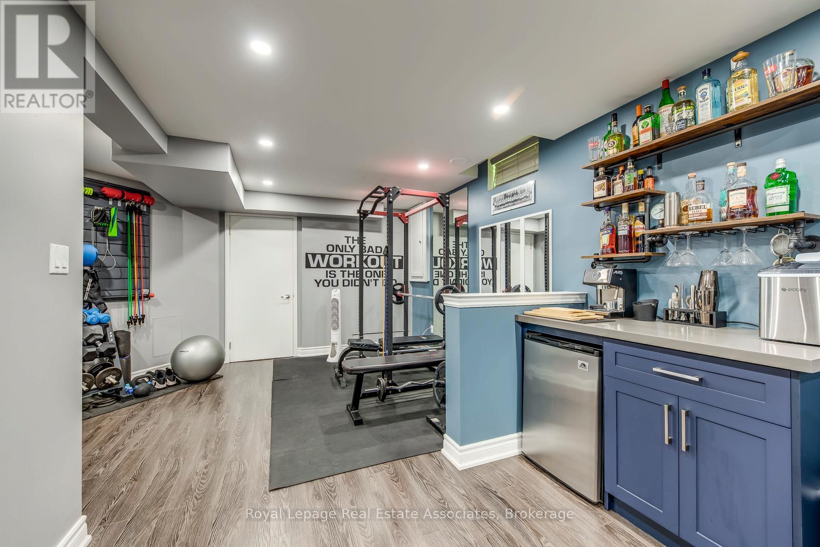Photo 26 of 3930 Baggins Court, Mississauga ON