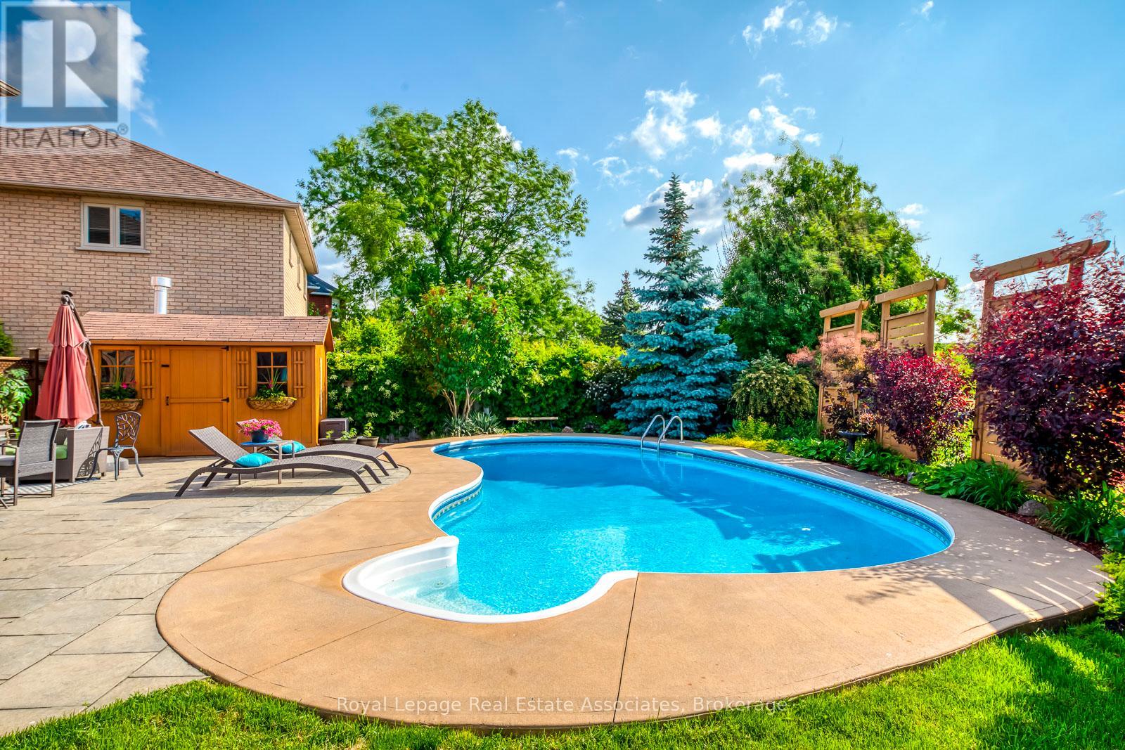 Photo 31 of 3930 Baggins Court, Mississauga ON