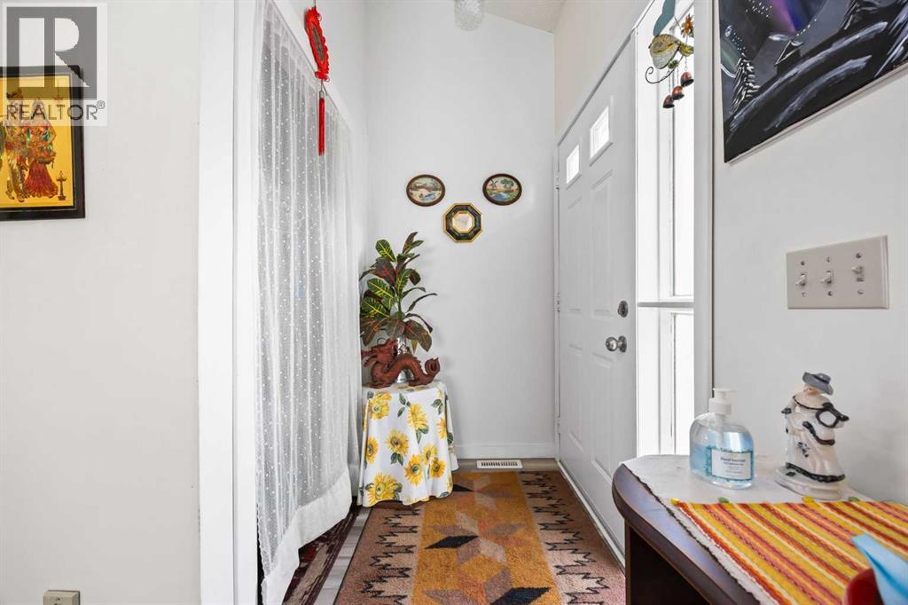 Single Family House 4 Level for Sale in  Taraglen Place NE Taradale Calgary 