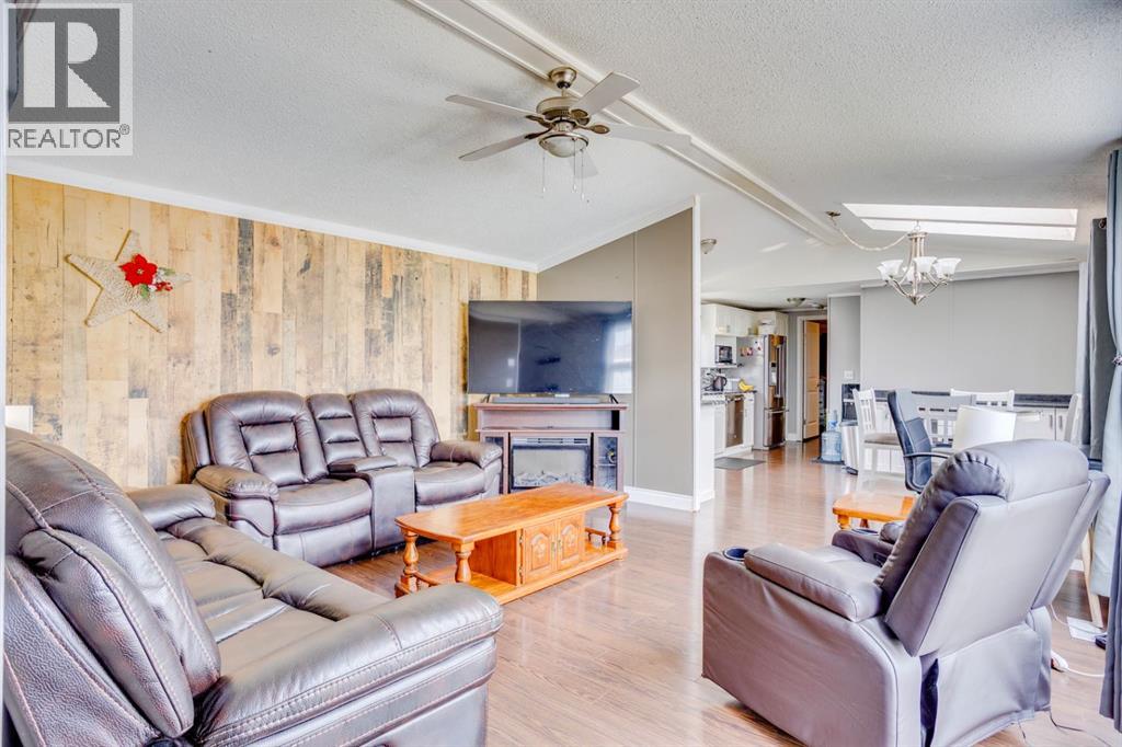Photo 15 of 137 Cree Road, Fort Mcmurray AB