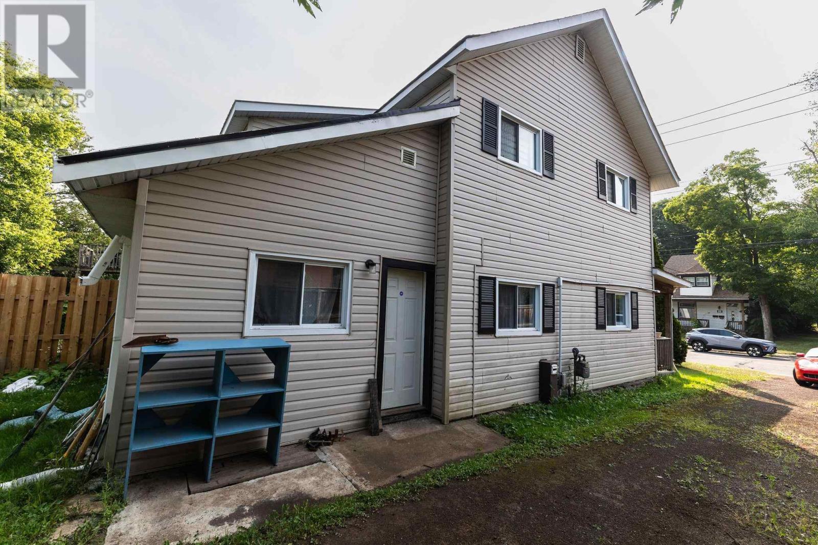 Photo 12 of 156 Church St, Sault Ste Marie ON