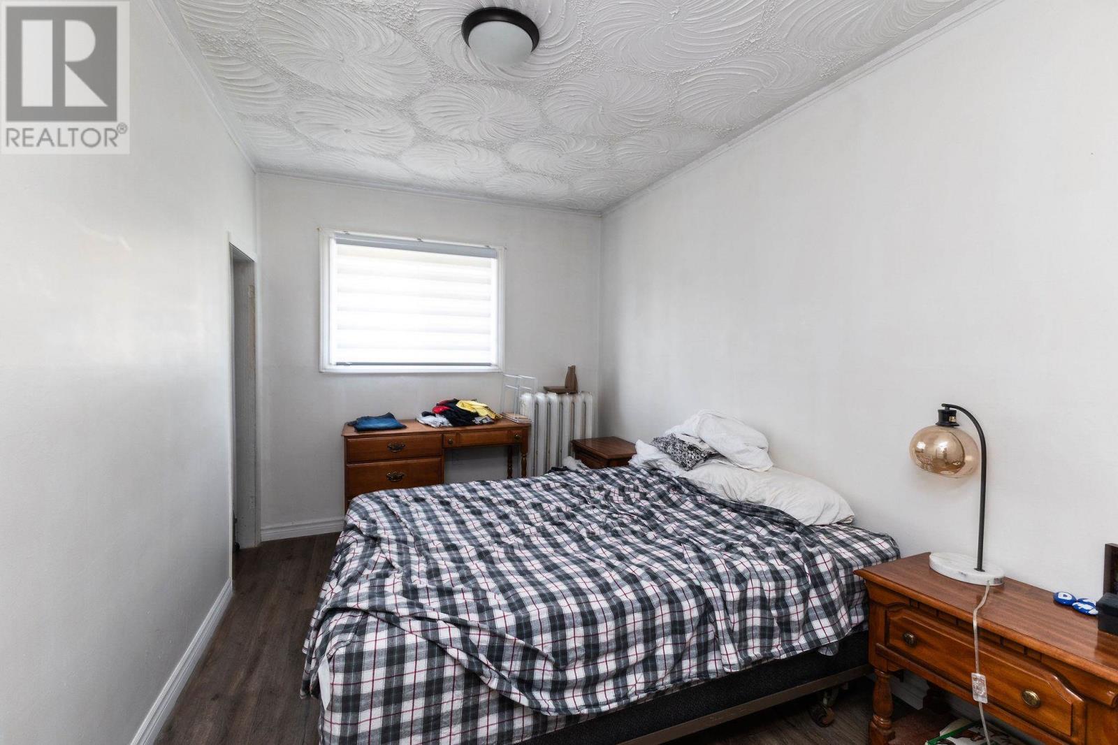 Photo 11 of 156 Church St, Sault Ste Marie ON