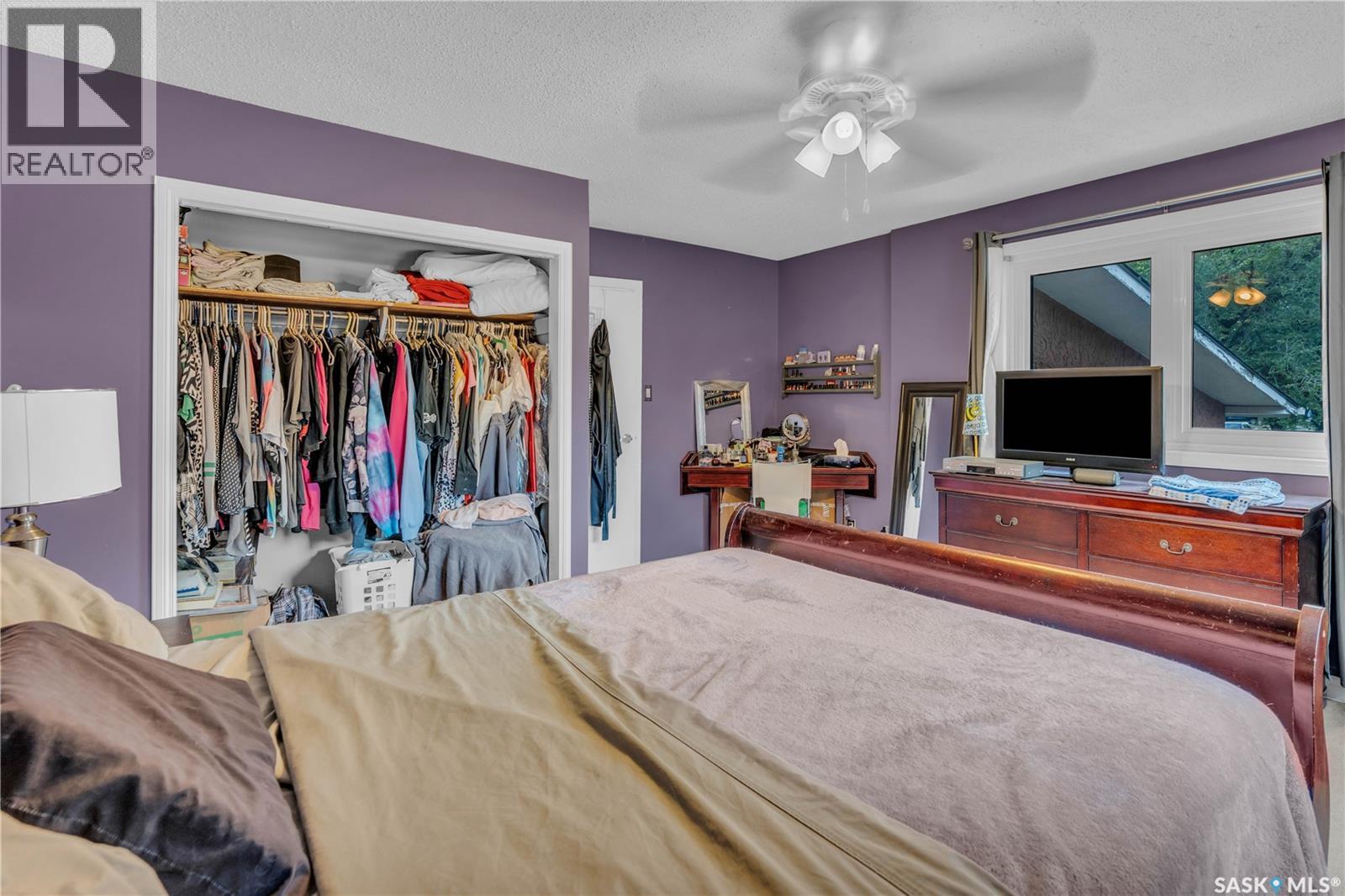 Photo 17 of 830 Battel Street N, Regina SK