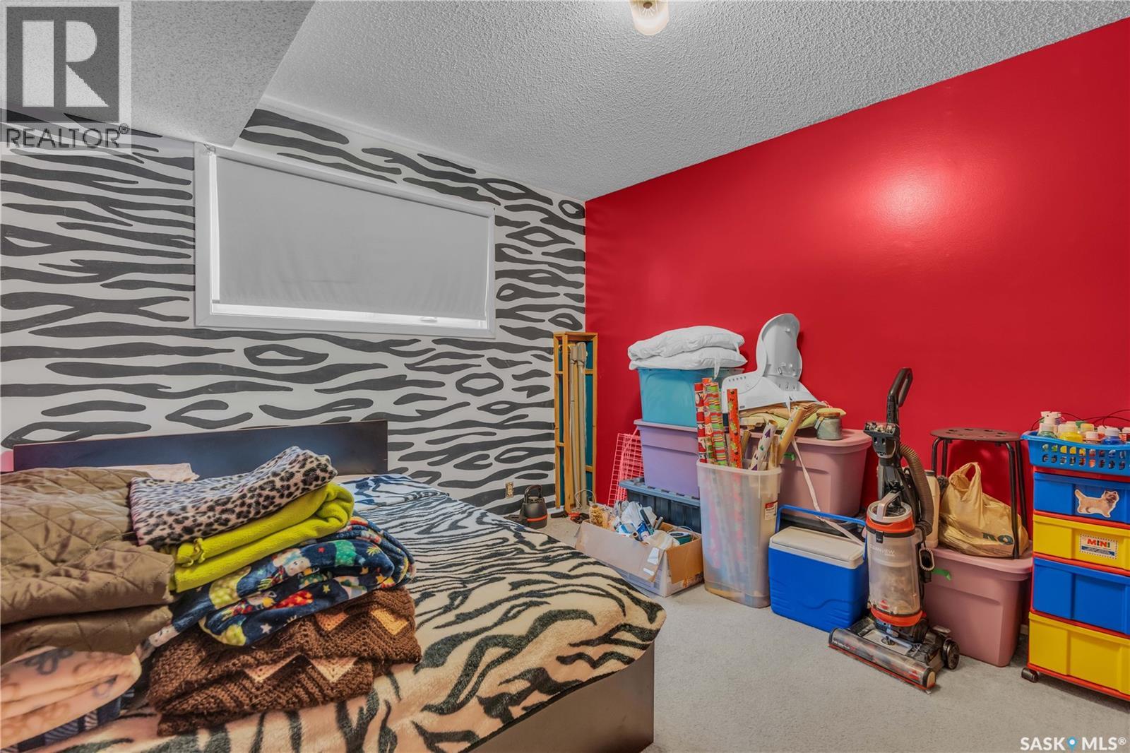 Photo 23 of 830 Battel Street N, Regina SK