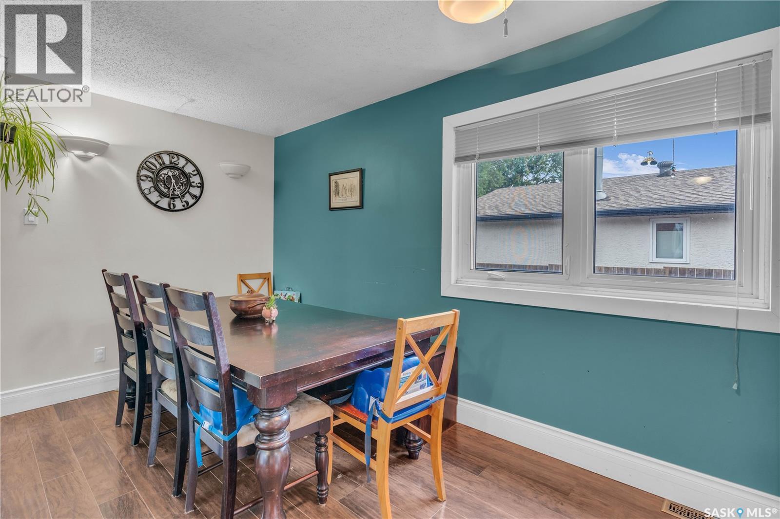 Photo 8 of 830 Battel Street N, Regina SK