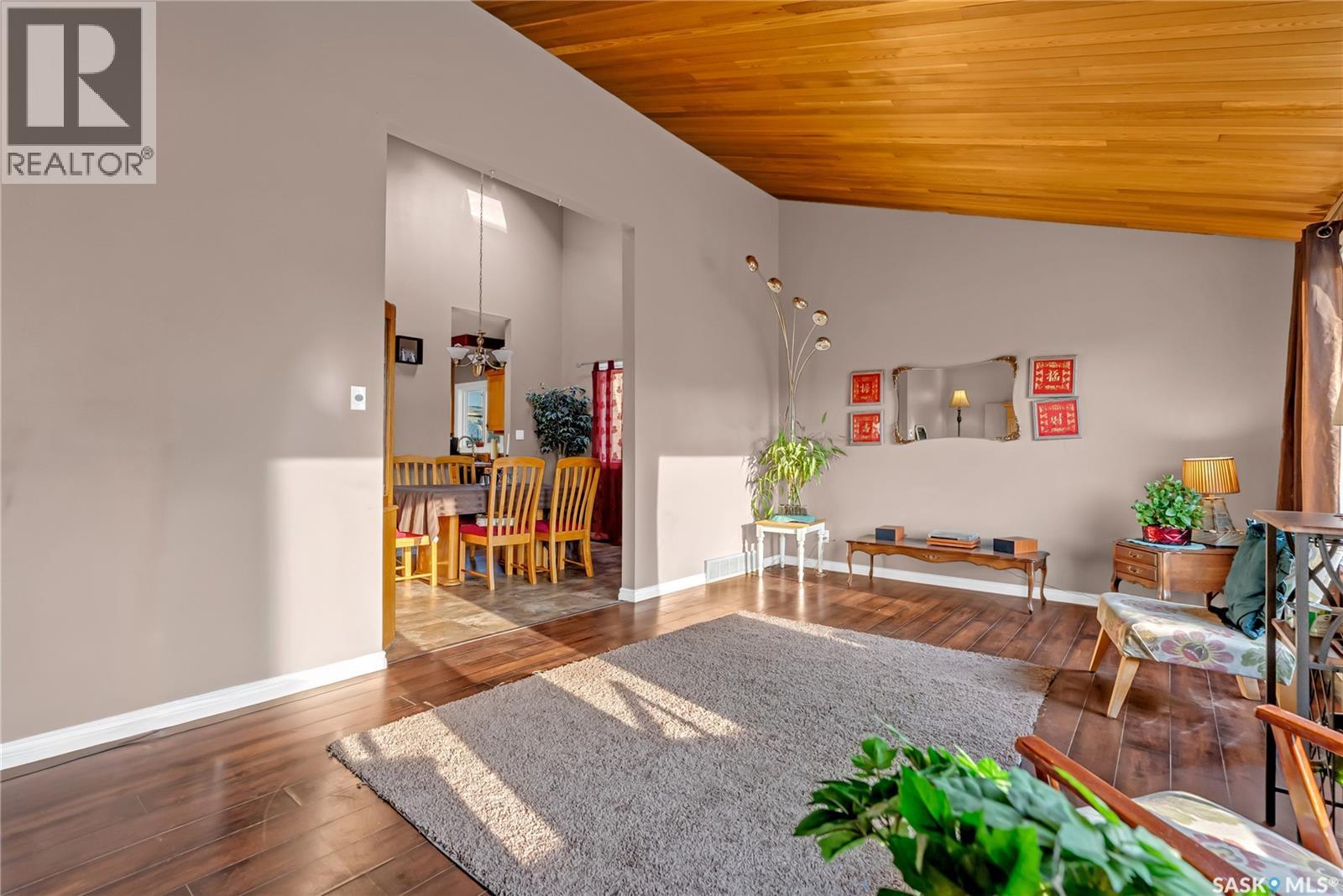Photo 5 of 362 Costigan Crescent, Saskatoon SK