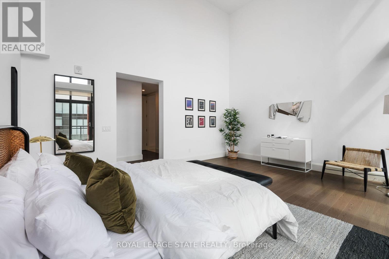 Photo 3 of Ph 6 112 King Street E, Hamilton ON