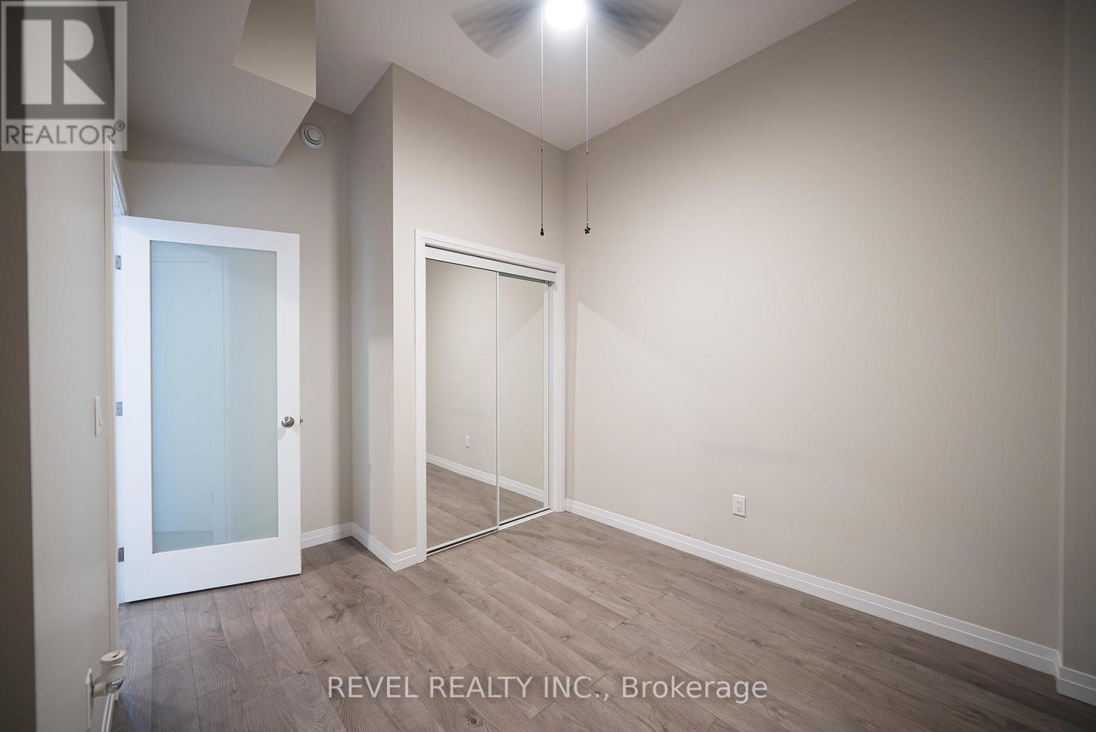 Photo 4 of 121 B 85 Morrell Street, Brantford ON