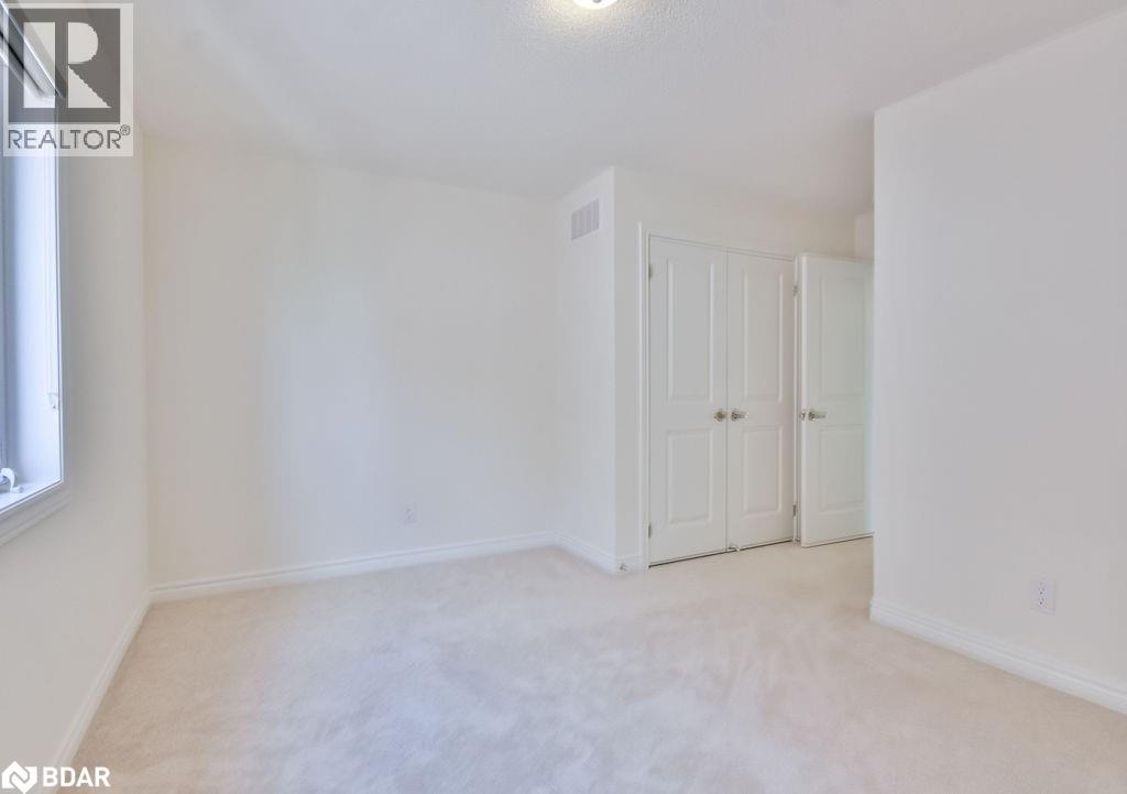 Photo 21 of 53 Rugman Crescent, Springwater ON