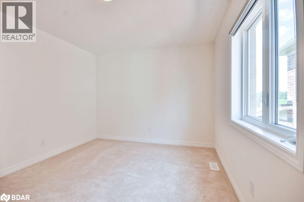 Photo 22 of 53 Rugman Crescent, Springwater ON