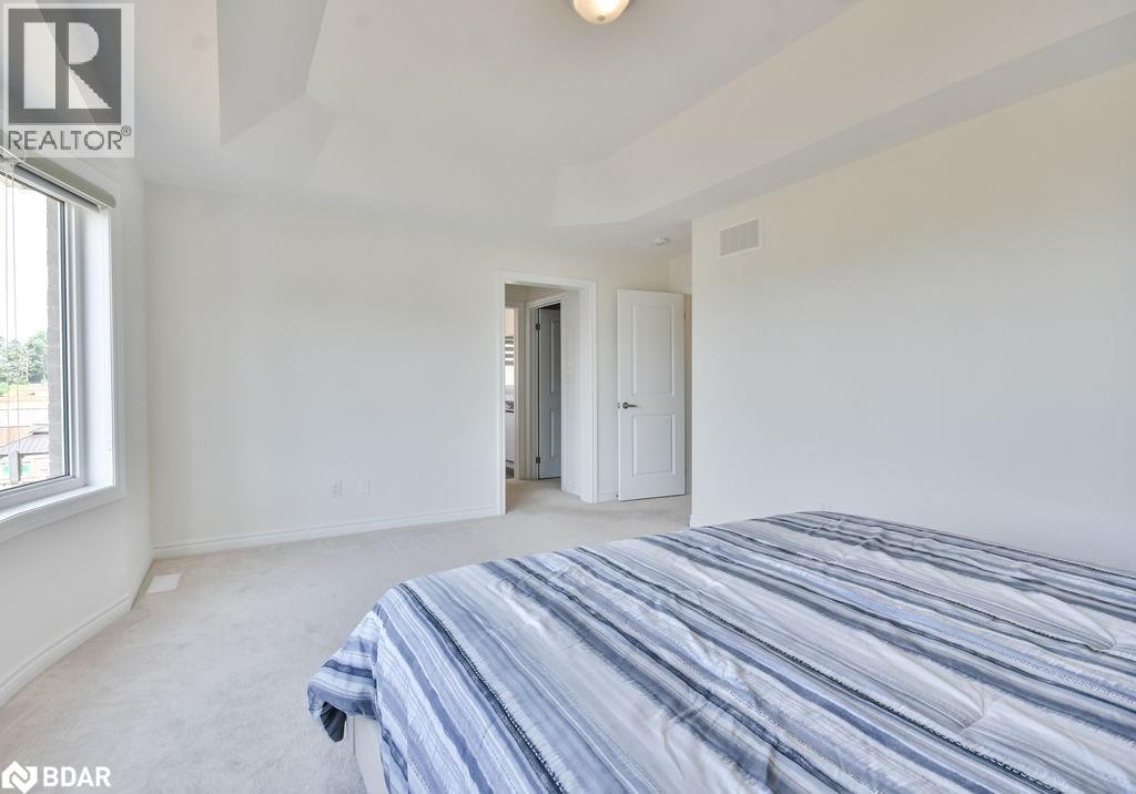 Photo 18 of 53 Rugman Crescent, Springwater ON