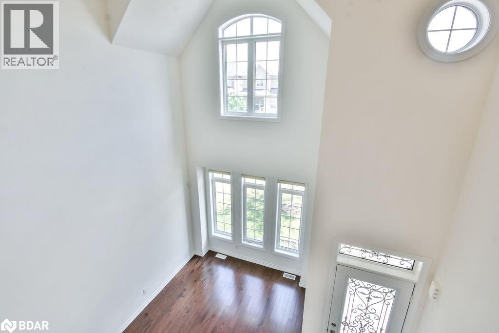 Photo 15 of 53 Rugman Crescent, Springwater ON