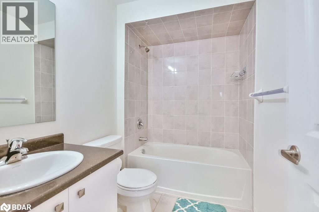 Photo 30 of 53 Rugman Crescent, Springwater ON