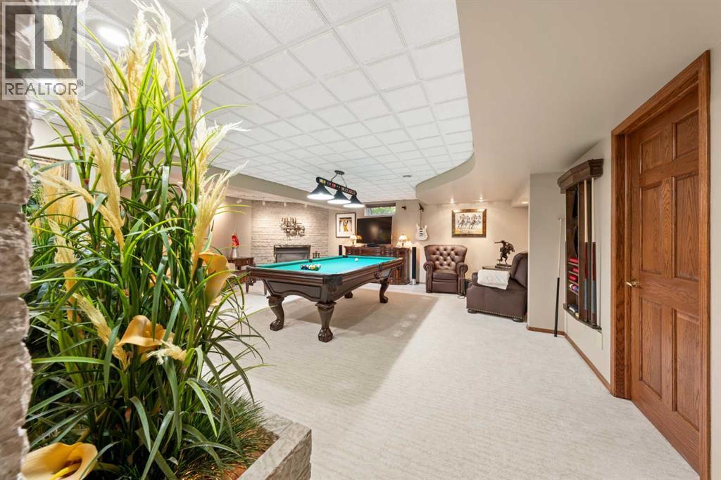 Photo 9 of 9948 Patton Road Sw, Calgary AB