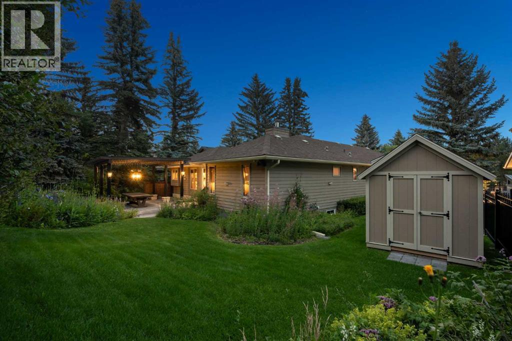Photo 5 of 9948 Patton Road Sw, Calgary AB