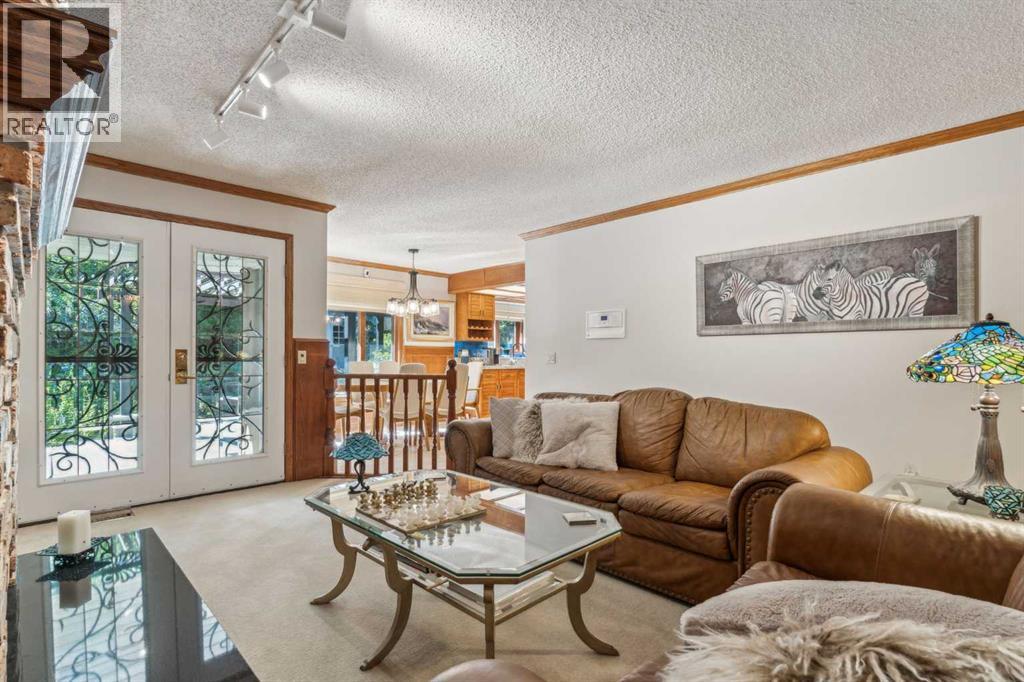 Photo 4 of 9948 Patton Road Sw, Calgary AB