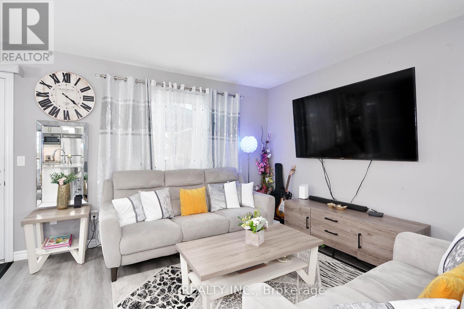 Photo 29 of 41 3400 Castle Rock Place, London South ON