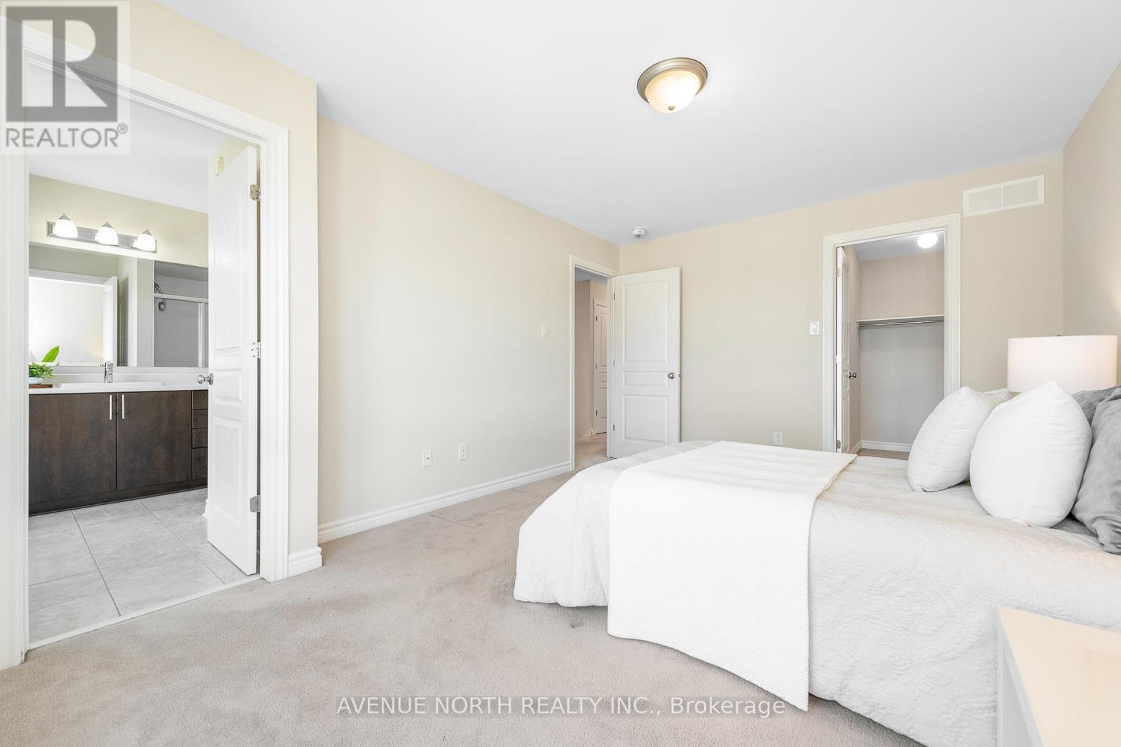 Photo 15 of 172 Larimar Circle, Ottawa ON
