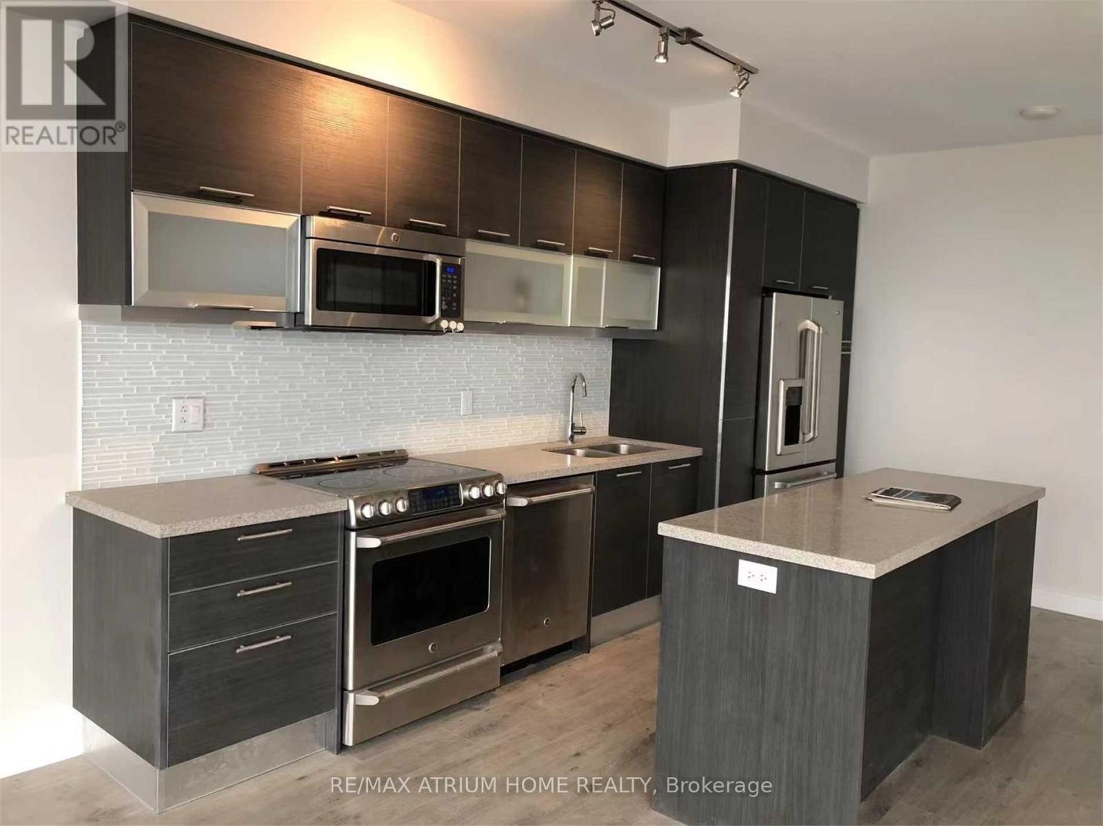 Photo 5 of 7216 388 Yonge Street, Toronto ON