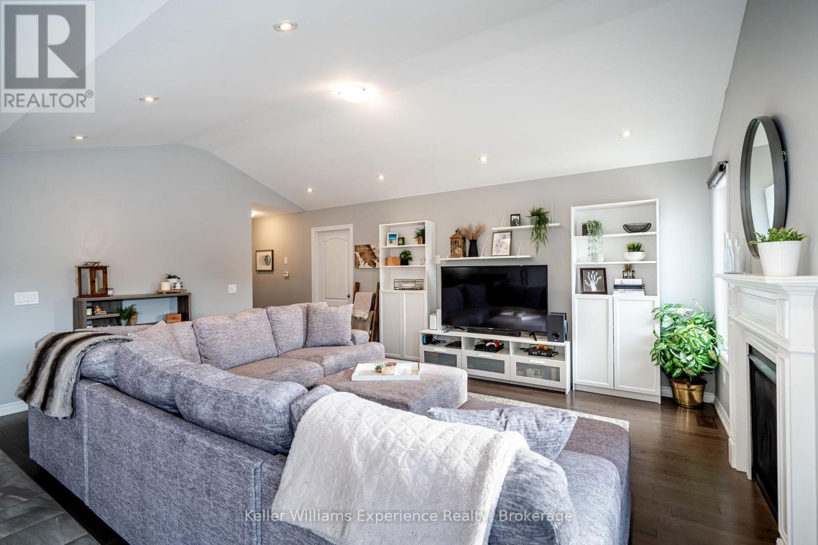 Photo 6 of 32 Hatton Drive, Penetanguishene ON