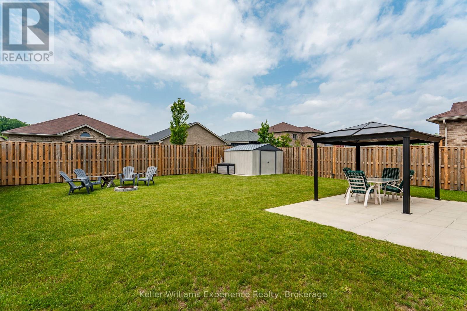 Photo 4 of 32 Hatton Drive, Penetanguishene ON