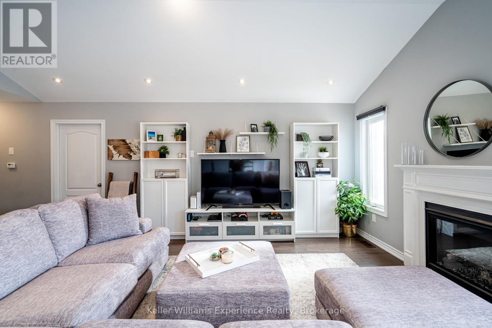 Photo 18 of 32 Hatton Drive, Penetanguishene ON
