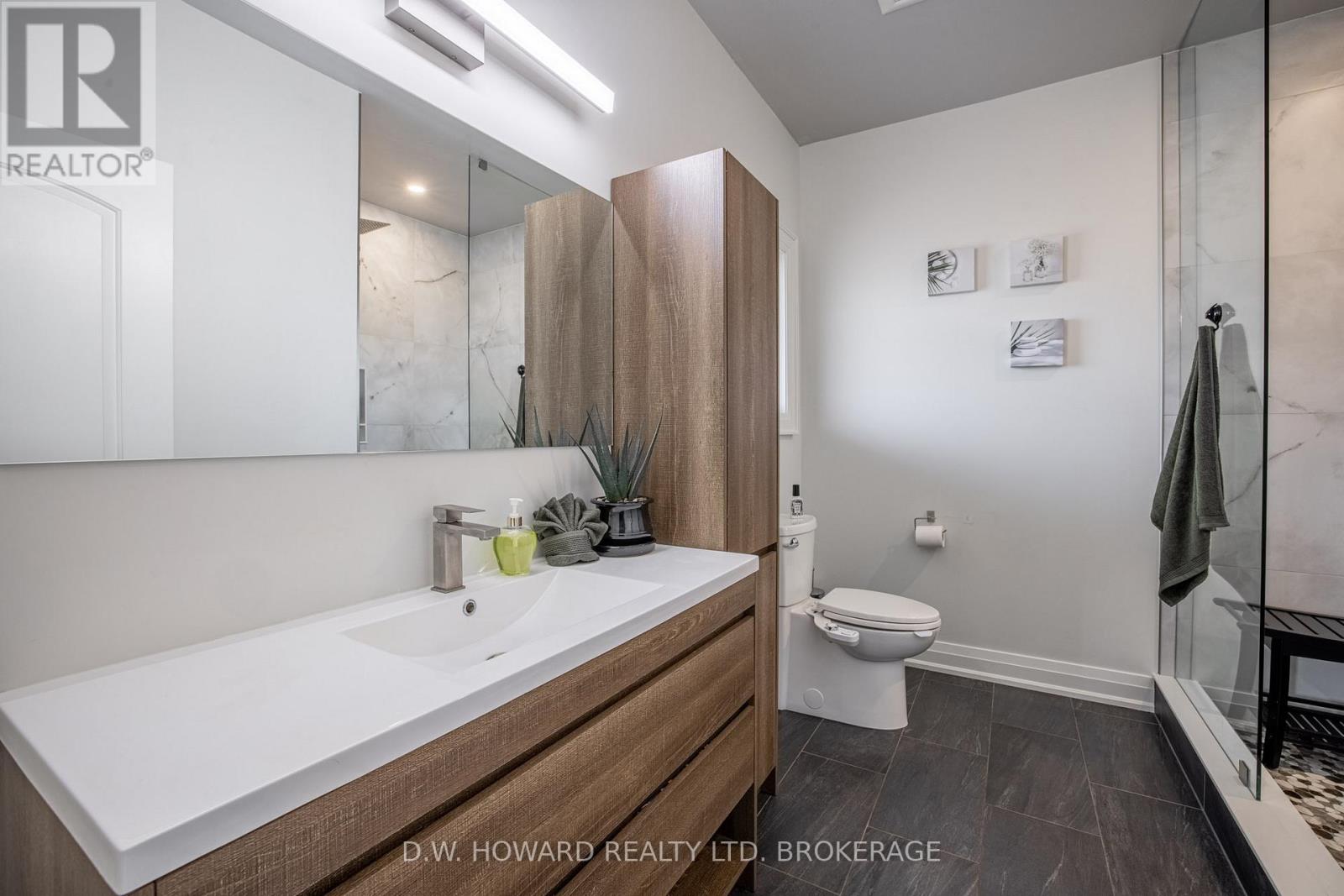 Photo 11 of 1599 Teal Road, Fort Erie ON