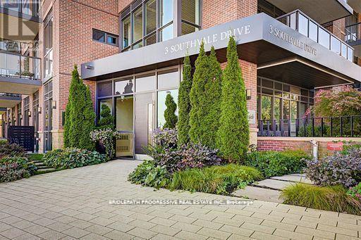 Photo 2 of 301 3 Southvale Drive, Toronto ON