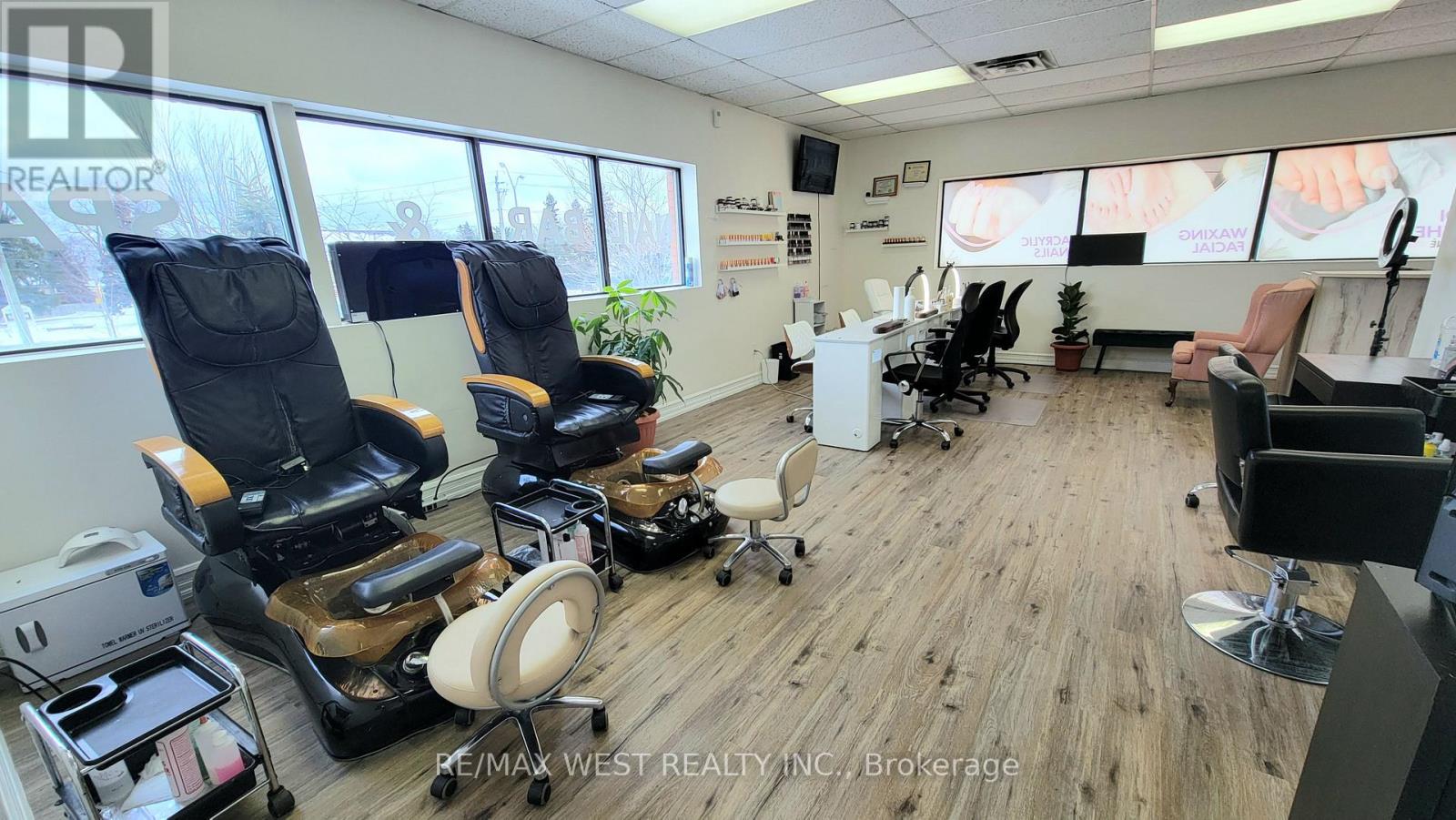Photo 12 of 3702 Kingston Road, Toronto ON