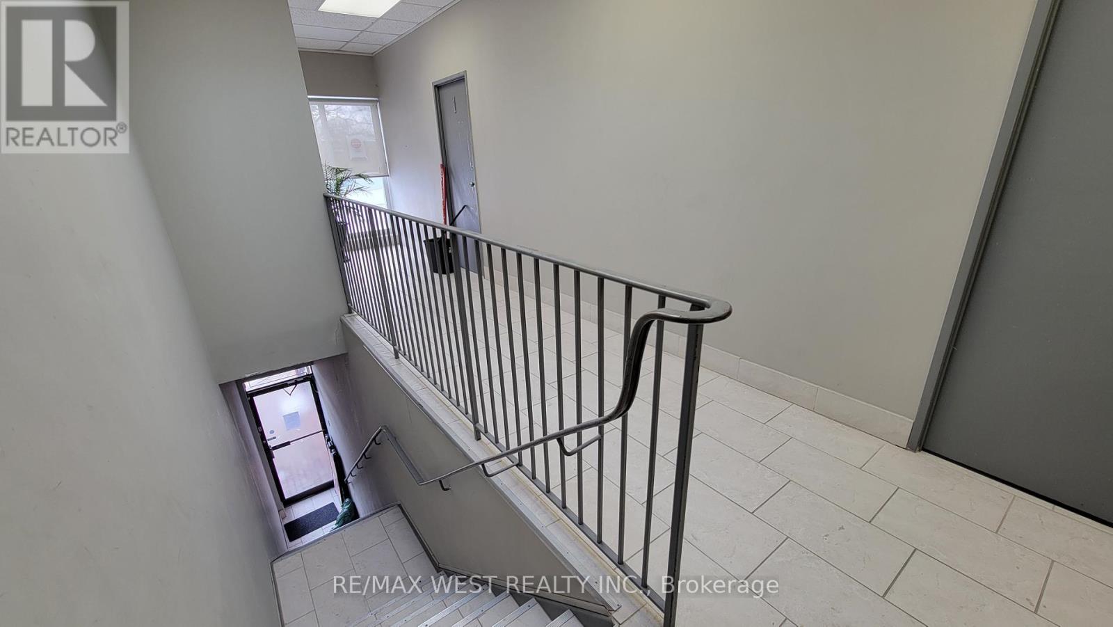 Photo 4 of 3702 Kingston Road, Toronto ON